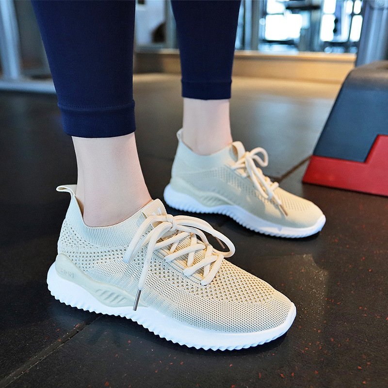 Socks shoes women 2021 spring and summer new breathable sports shoes female students running fitness shoes casual shoes