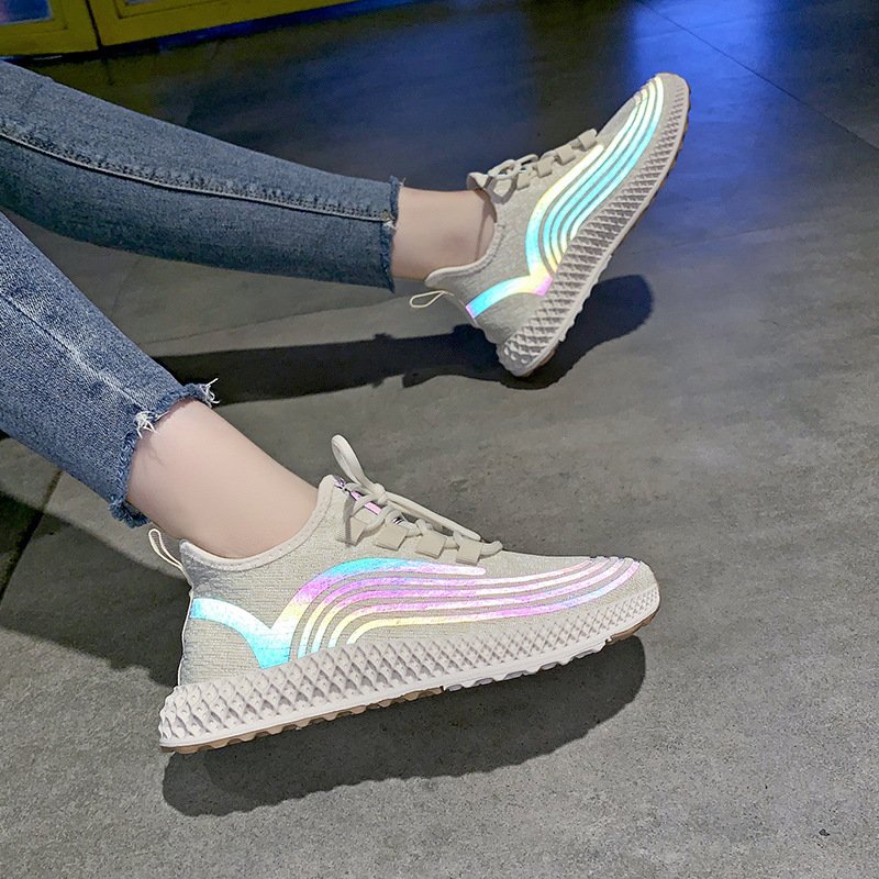 Reflective color flying woven women's shoes 2021 spring new breathable casual shoes student sports shoes women